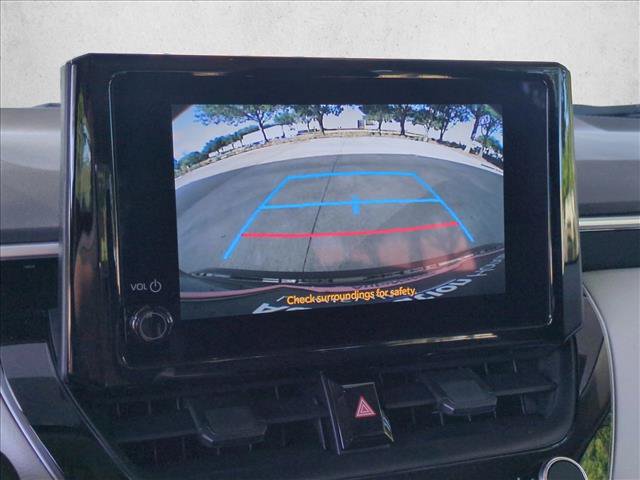 Used 2025 Toyota Corolla LE FWD image 14