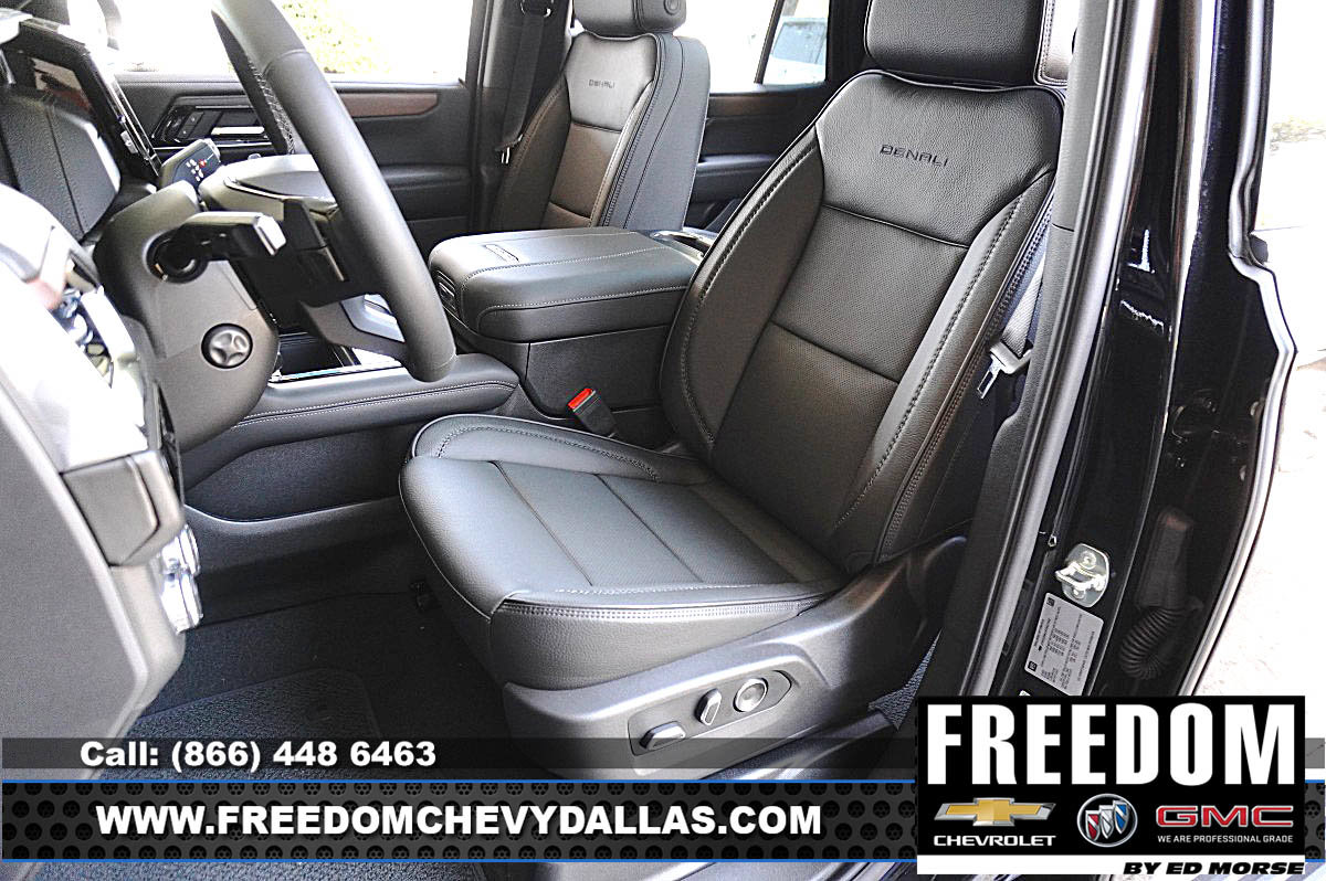 New 2026 GMC Yukon Denali w/ Sun & Power Step Package AWD/4WD image 13
