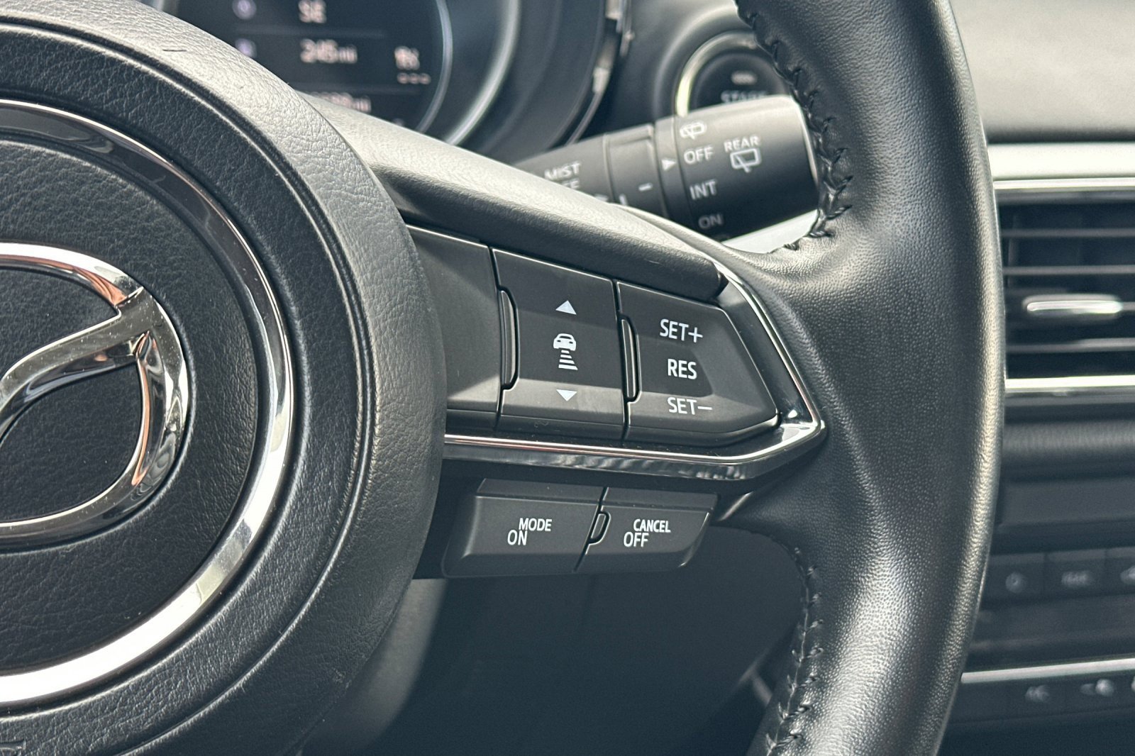 Used 2023 MAZDA CX-9 Touring image 30