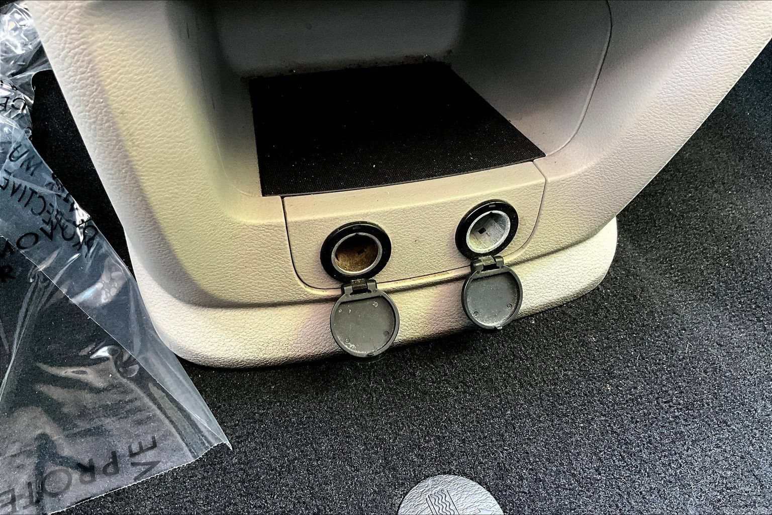 Used 2017 Dodge Grand Caravan SE w/ Power Window Group FWD image 14