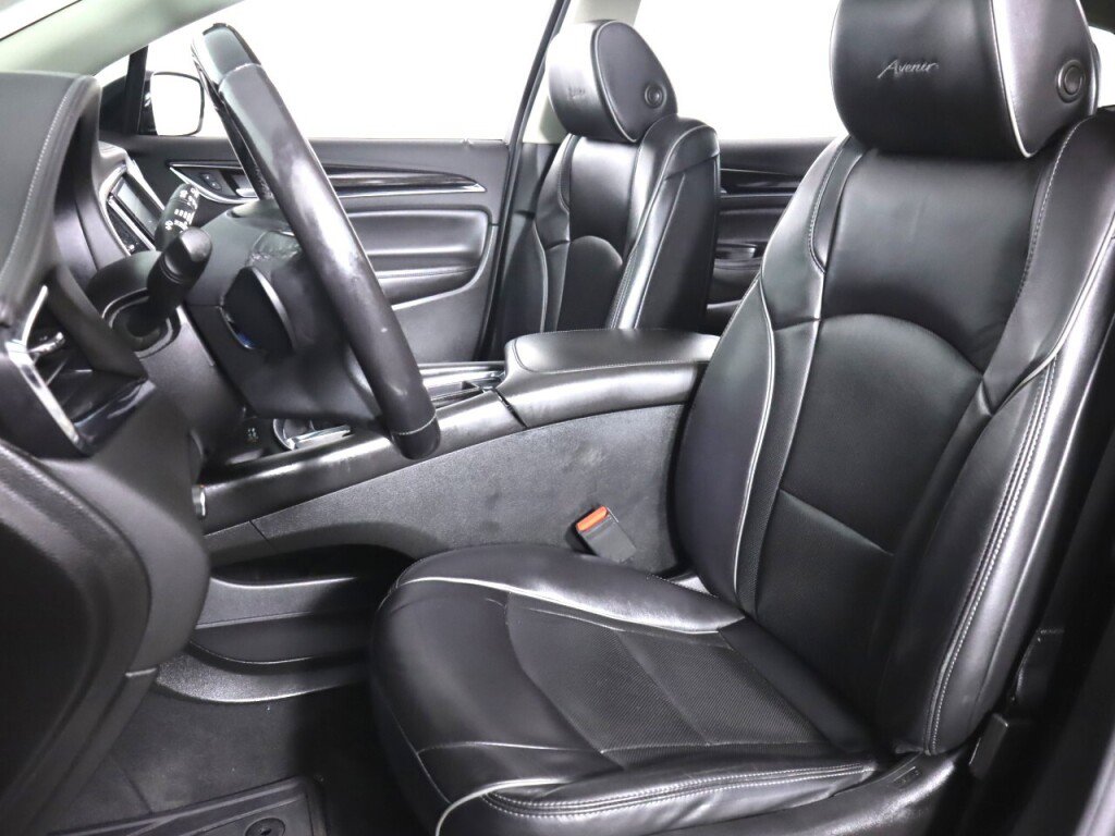 Used 2019 Buick Enclave Avenir w/ Avenir Technology Package image 35