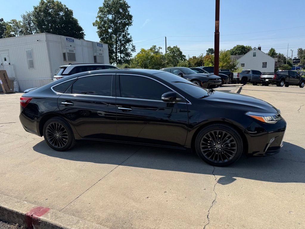 Used 2018 Toyota Avalon Touring w/ All Weather Liner Package FWD image 5