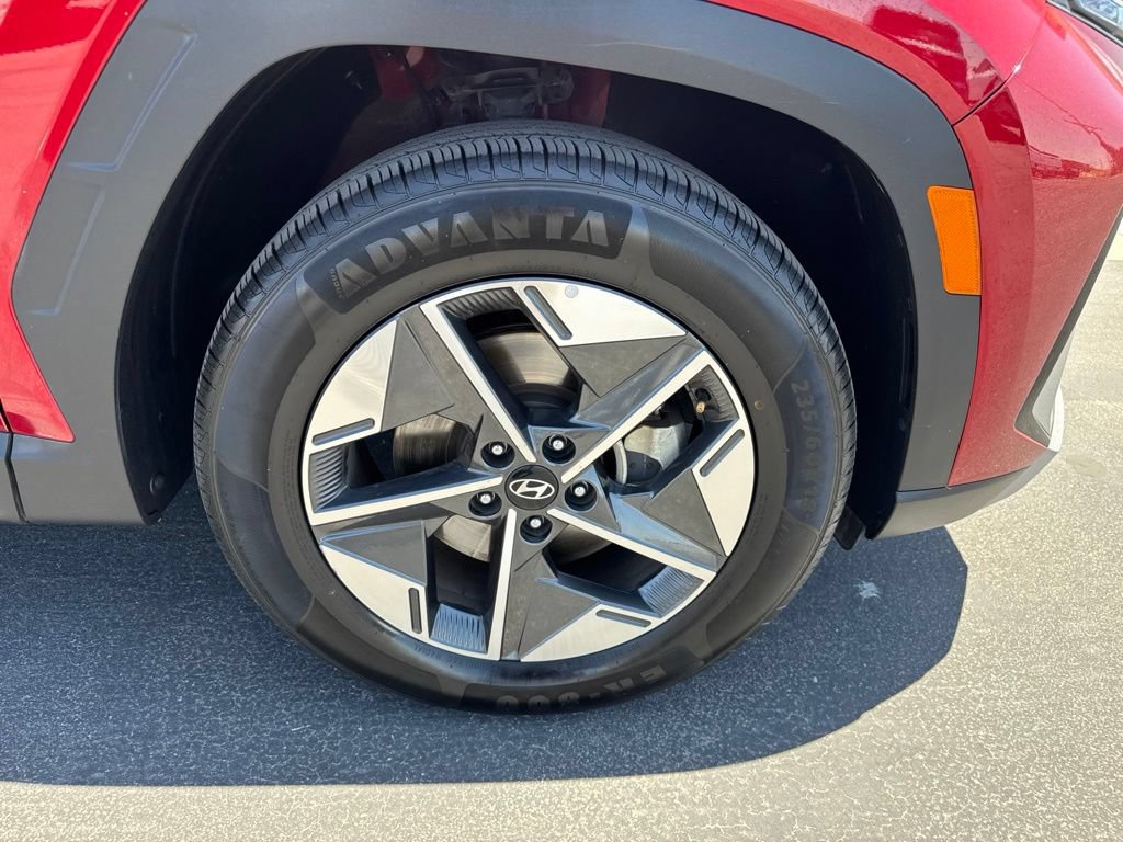 Used 2025 Hyundai Tucson SEL FWD image 3