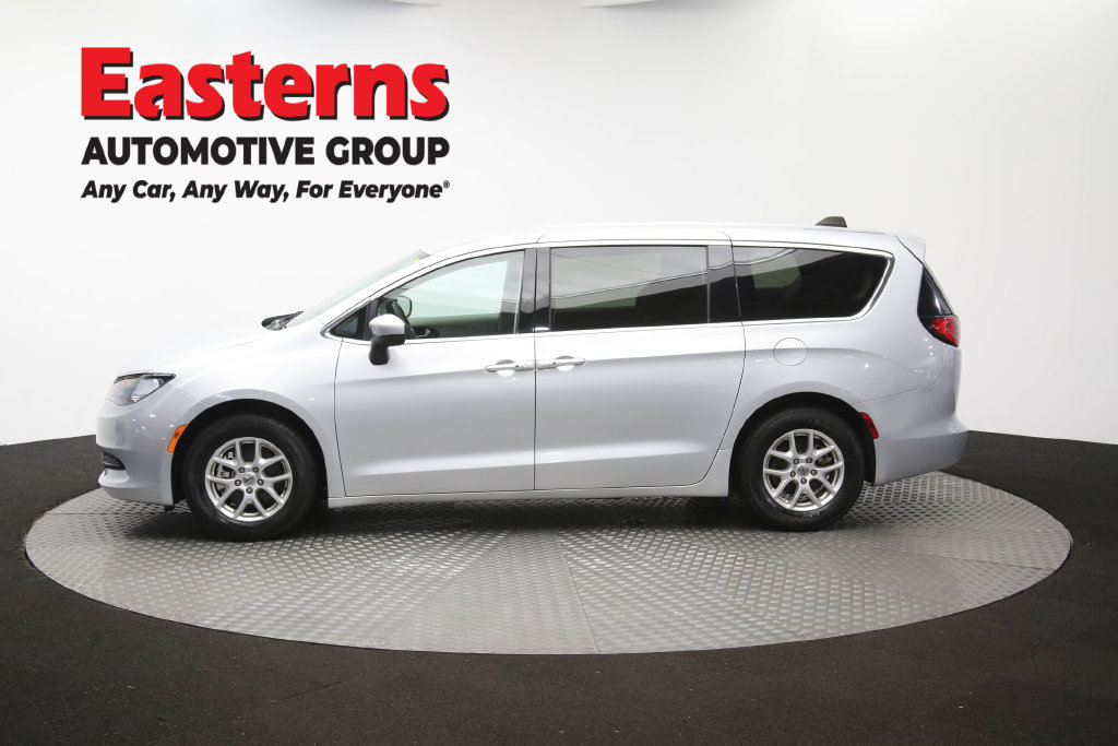 Used 2023 Chrysler Voyager LX FWD image 63
