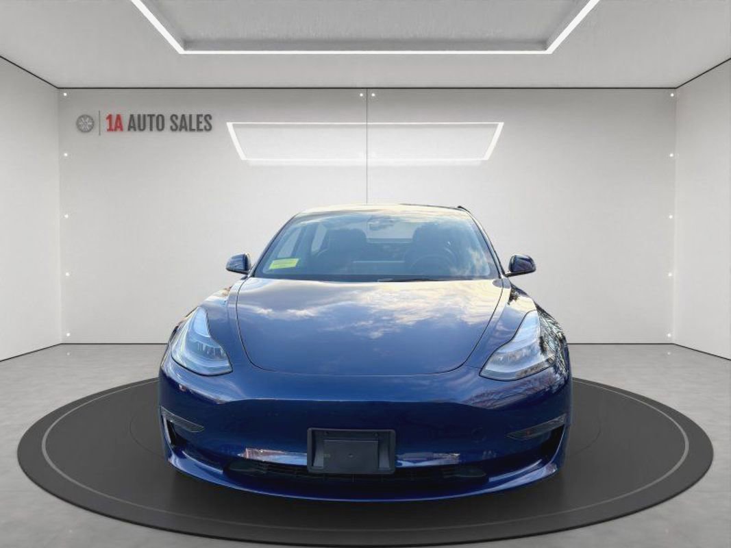 Used 2023 Tesla Model 3 Performance image 8