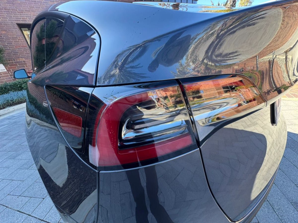 Used 2025 Tesla Model Y Long Range AWD/4WD image 40