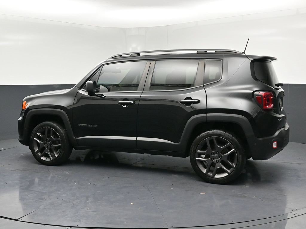 Used 2021 Jeep Renegade Latitude w/ Luxury Group II image 25