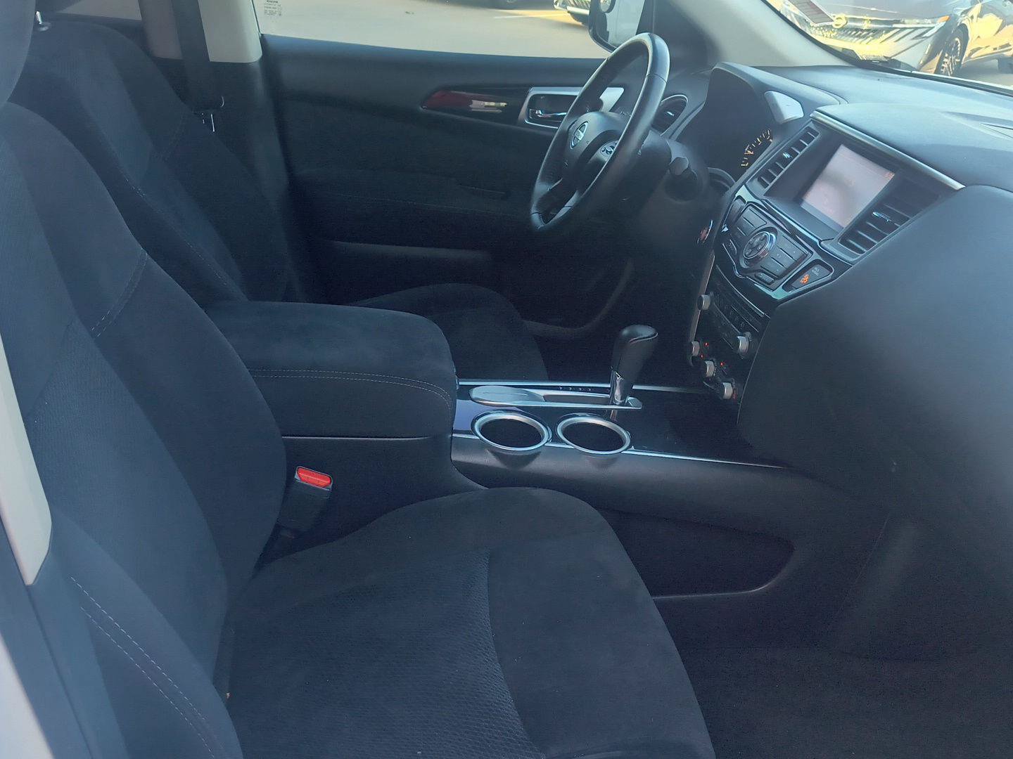 Used 2016 Nissan Pathfinder SV FWD image 42