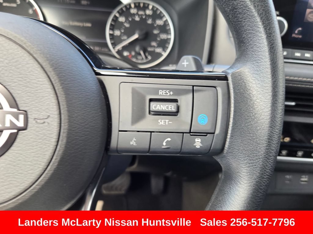Used 2023 Nissan Rogue SV FWD image 23