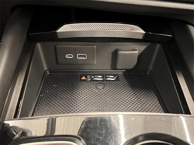 Certified 2025 Buick Envision Sport Touring image 30