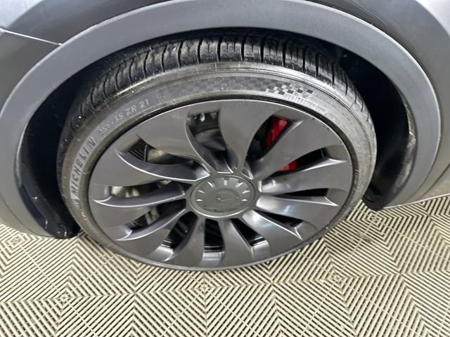 Used 2021 Tesla Model Y Performance image 9