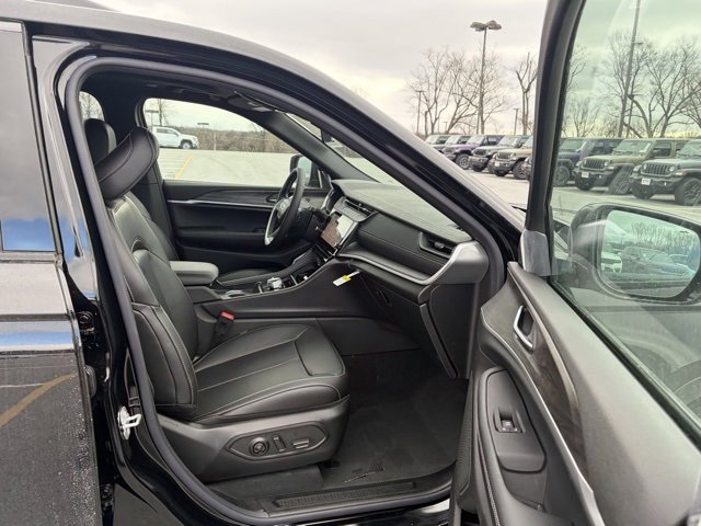 New 2026 Jeep Grand Cherokee Limited w/ Limited Altitude Package image 27