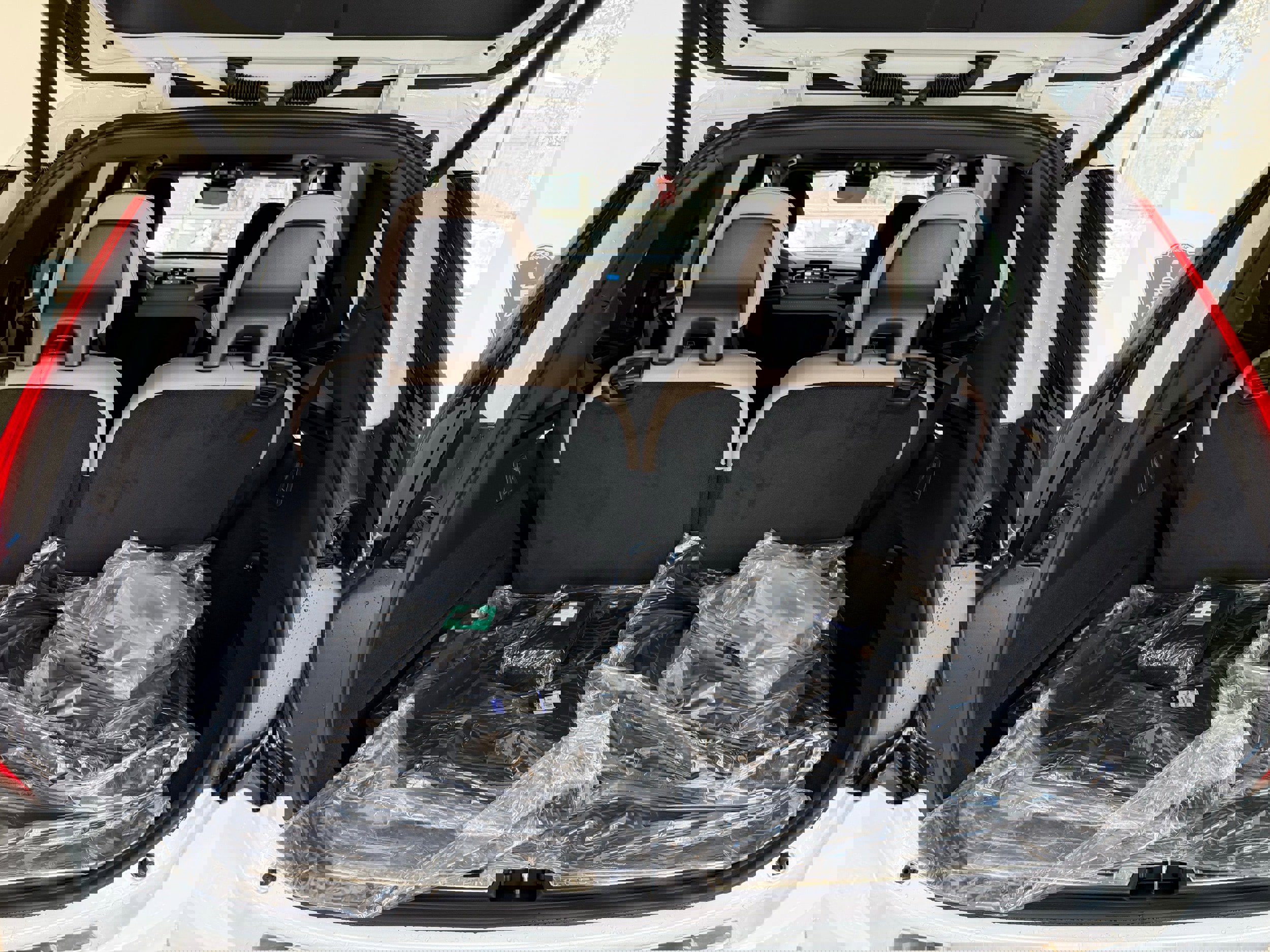 New 2026 Volvo XC90 B6 Plus w/ Protection Package Premier image 25