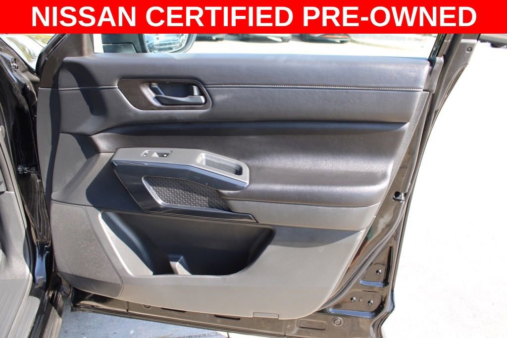 Certified 2024 Nissan Pathfinder SV image 22