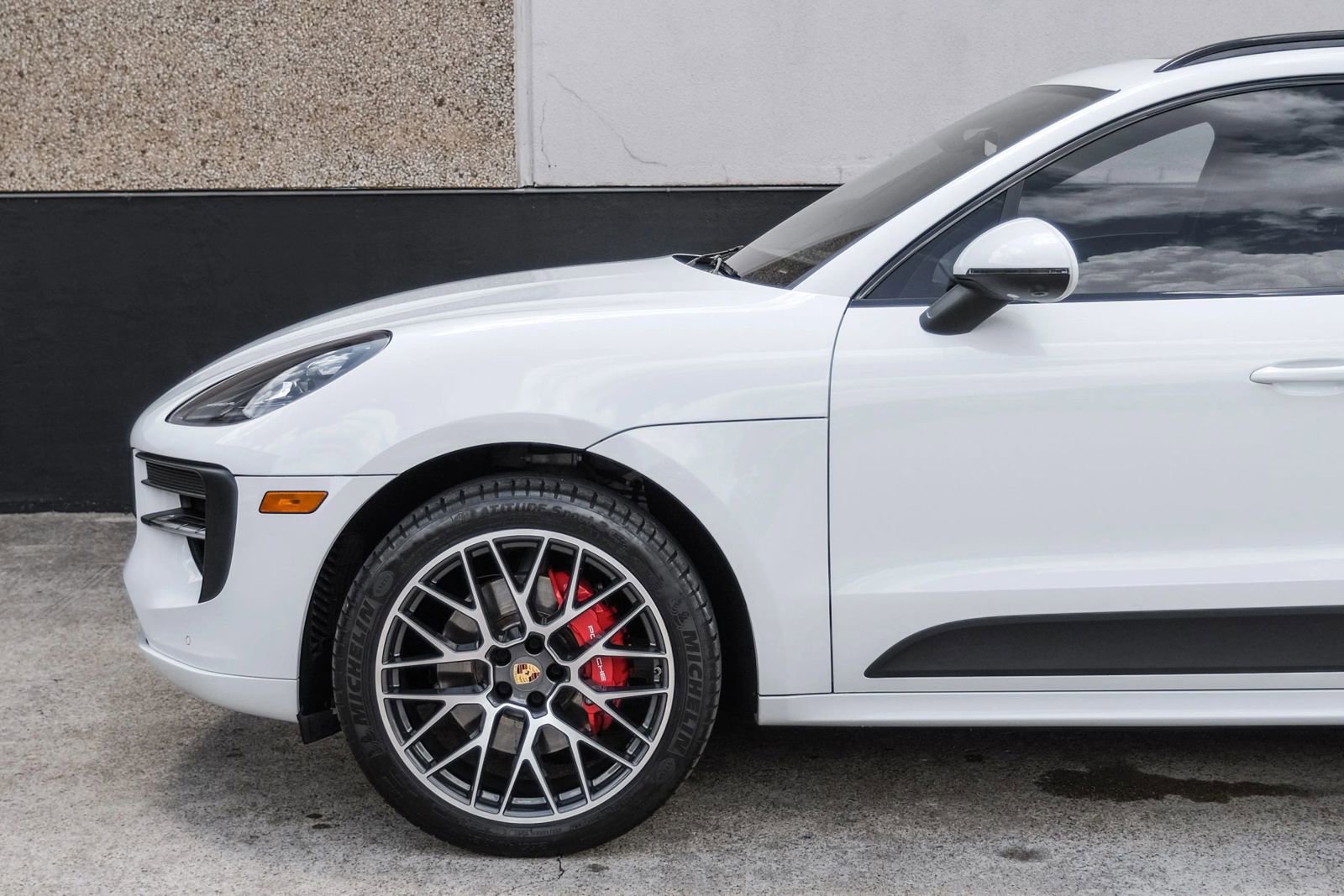 Used 2021 Porsche Macan GTS w/ Premium Package Plus (PF9) AWD/4WD image 12