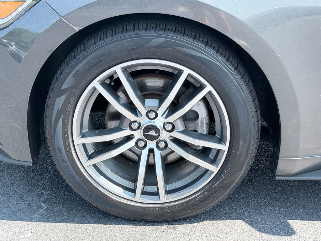 Used 2017 Ford Mustang Premium RWD image 38