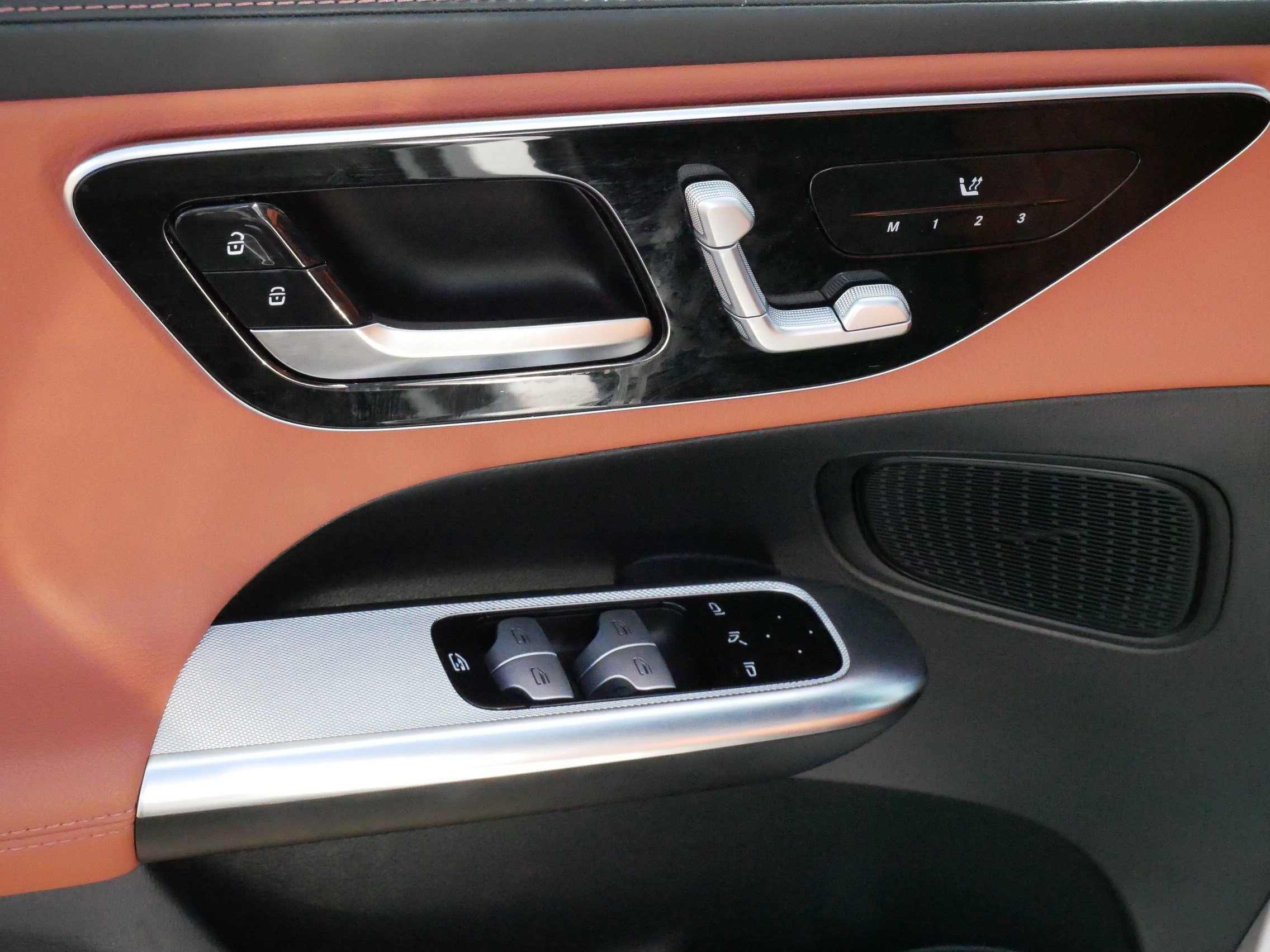 Used 2023 Mercedes-Benz GLC 300 4MATIC image 19