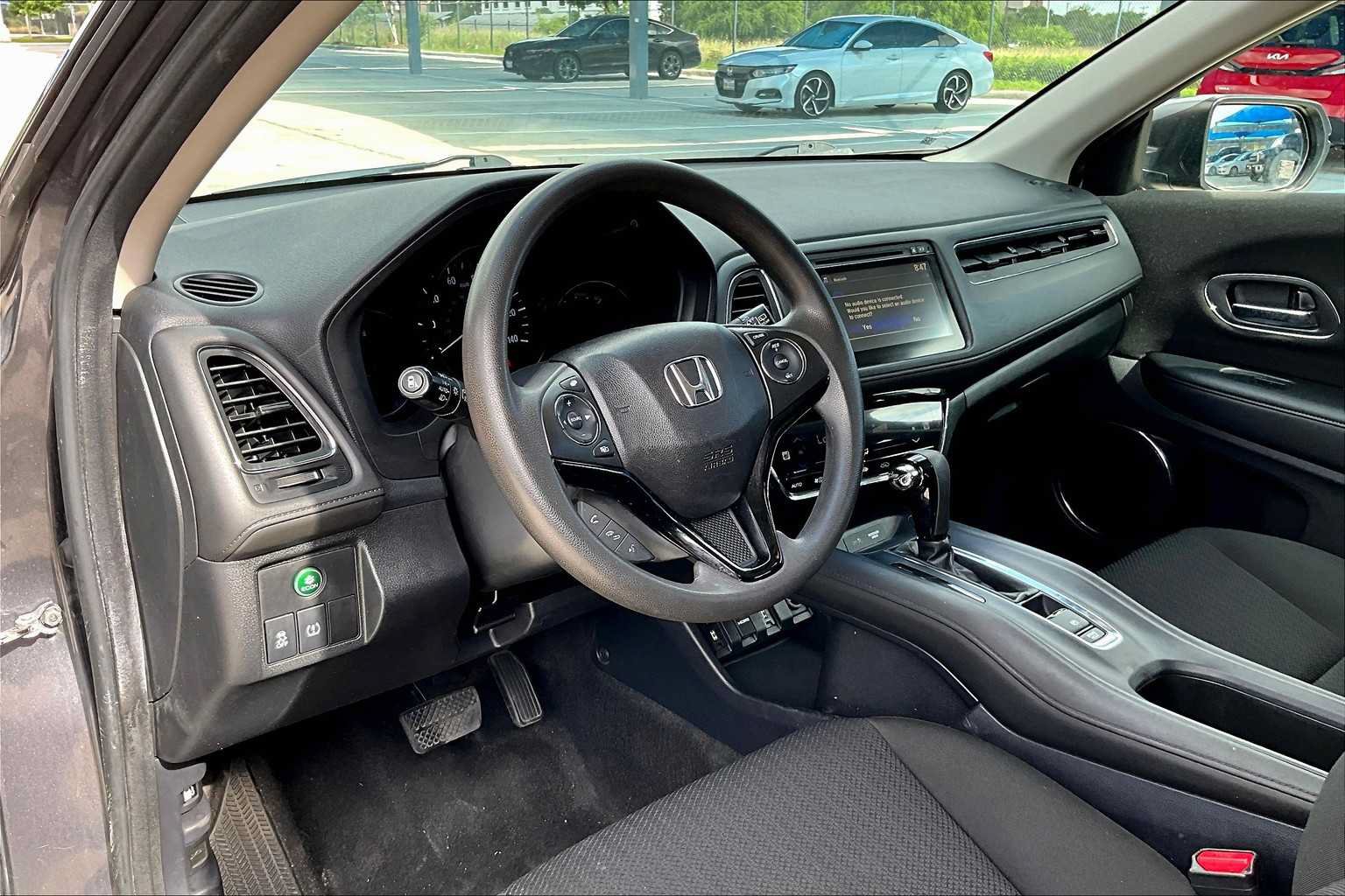 Used 2017 Honda HR-V EX image 18