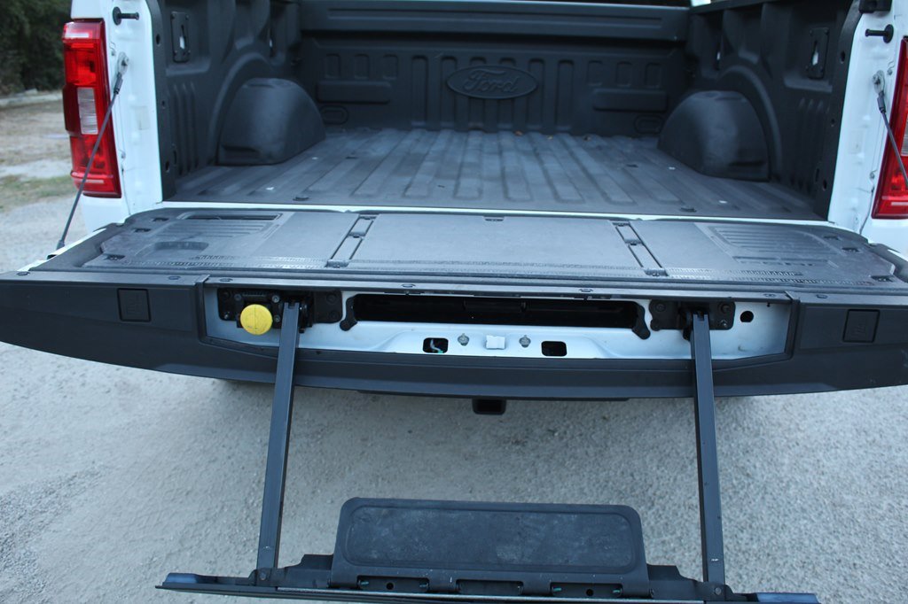 Used 2021 Ford F150 XL w/ Trailer Tow Package image 11