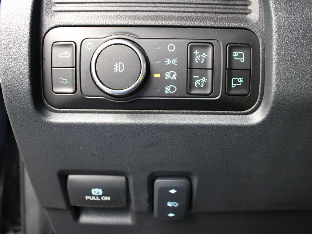 Used 2026 Ford F250 Platinum w/ FX4 Off-Road Package AWD/4WD image 65