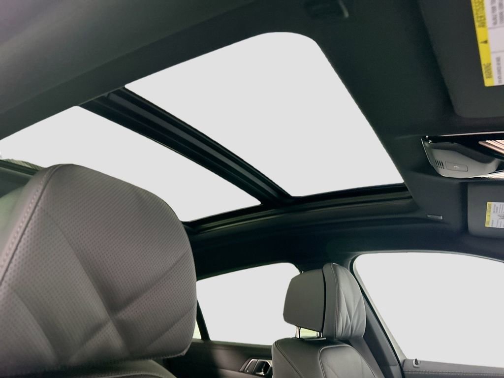New 2027 BMW X6 xDrive40i AWD/4WD image 17