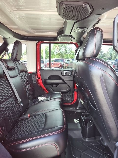 Used 2021 Jeep Wrangler Unlimited Sahara w/ Uconnect 4C Nav & Sound Group image 15