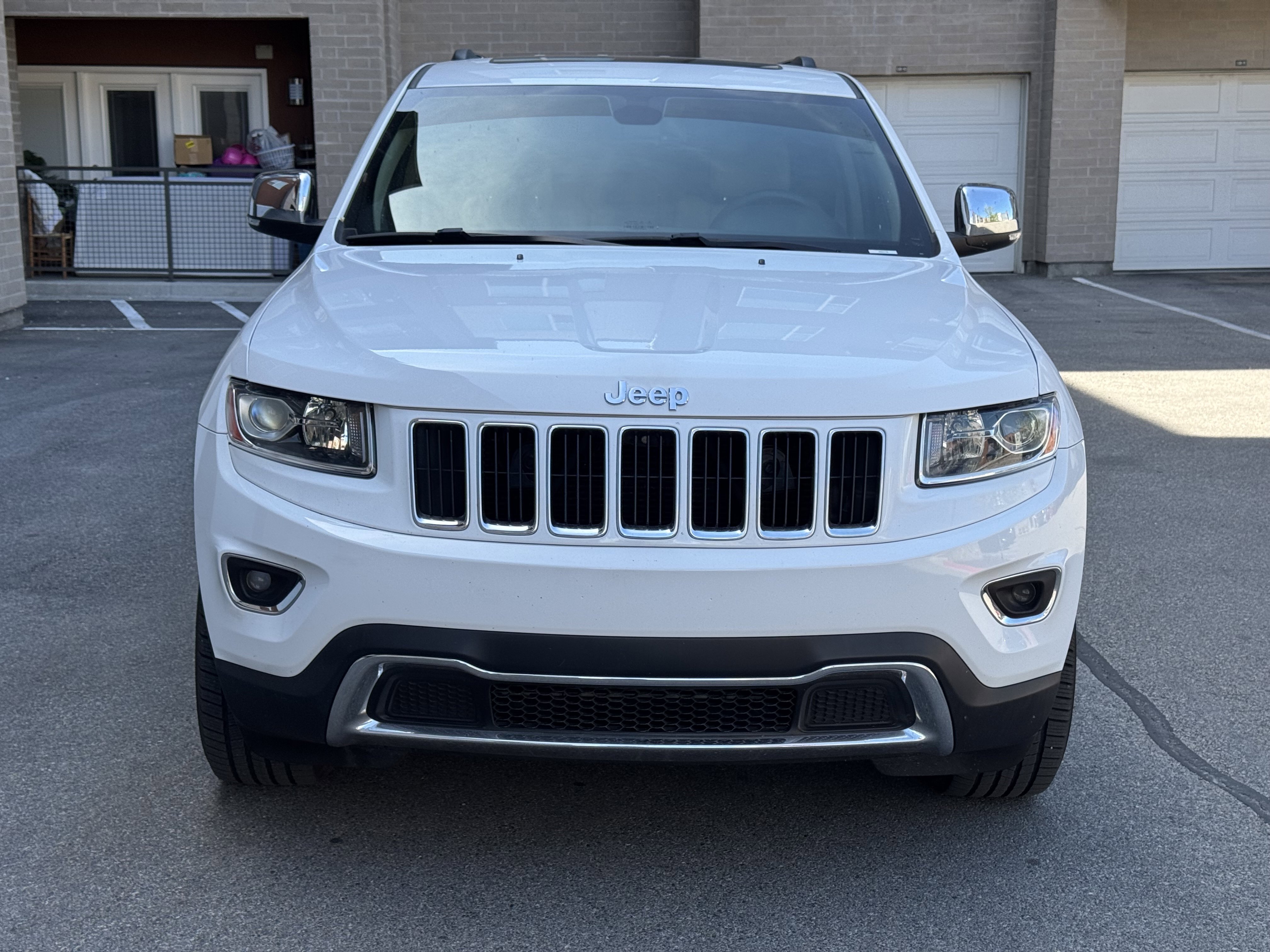 Used 2014 Jeep Grand Cherokee Limited image 10