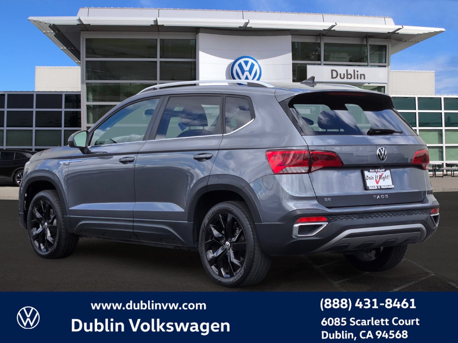 Certified 2023 Volkswagen Taos SE w/ Panoramic Sunroof Package FWD image 6