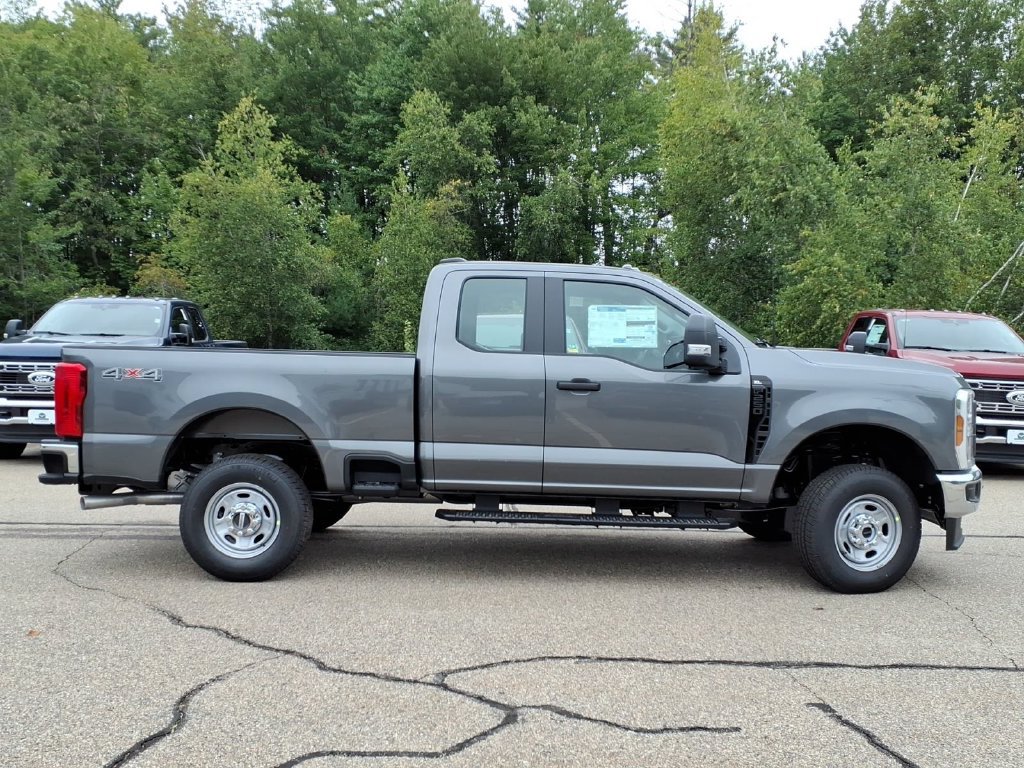New 2027 Ford F250 XL w/ XL Chrome Package AWD/4WD image 4
