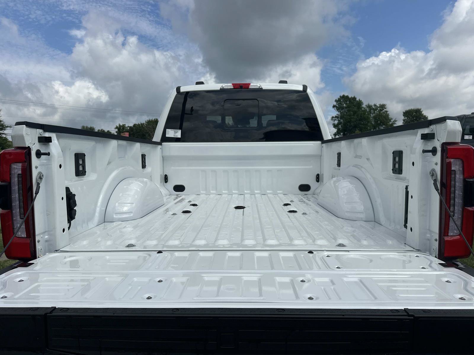 New 2026 Ford F350 Platinum AWD/4WD image 39