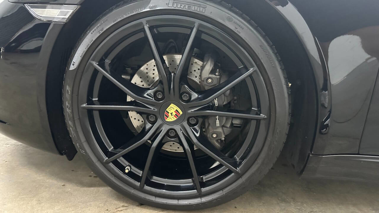 Used 2018 Porsche 911 Carrera image 30