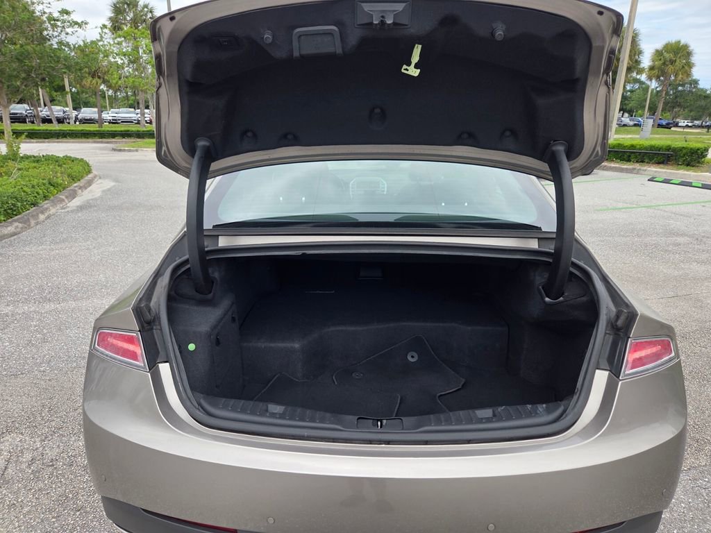 Used 2019 Lincoln MKZ Reserve FWD image 30