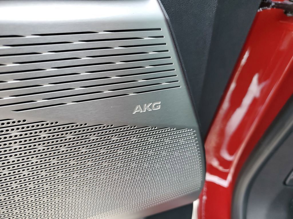 New 2026 Cadillac Optiq Luxury 1 image 23