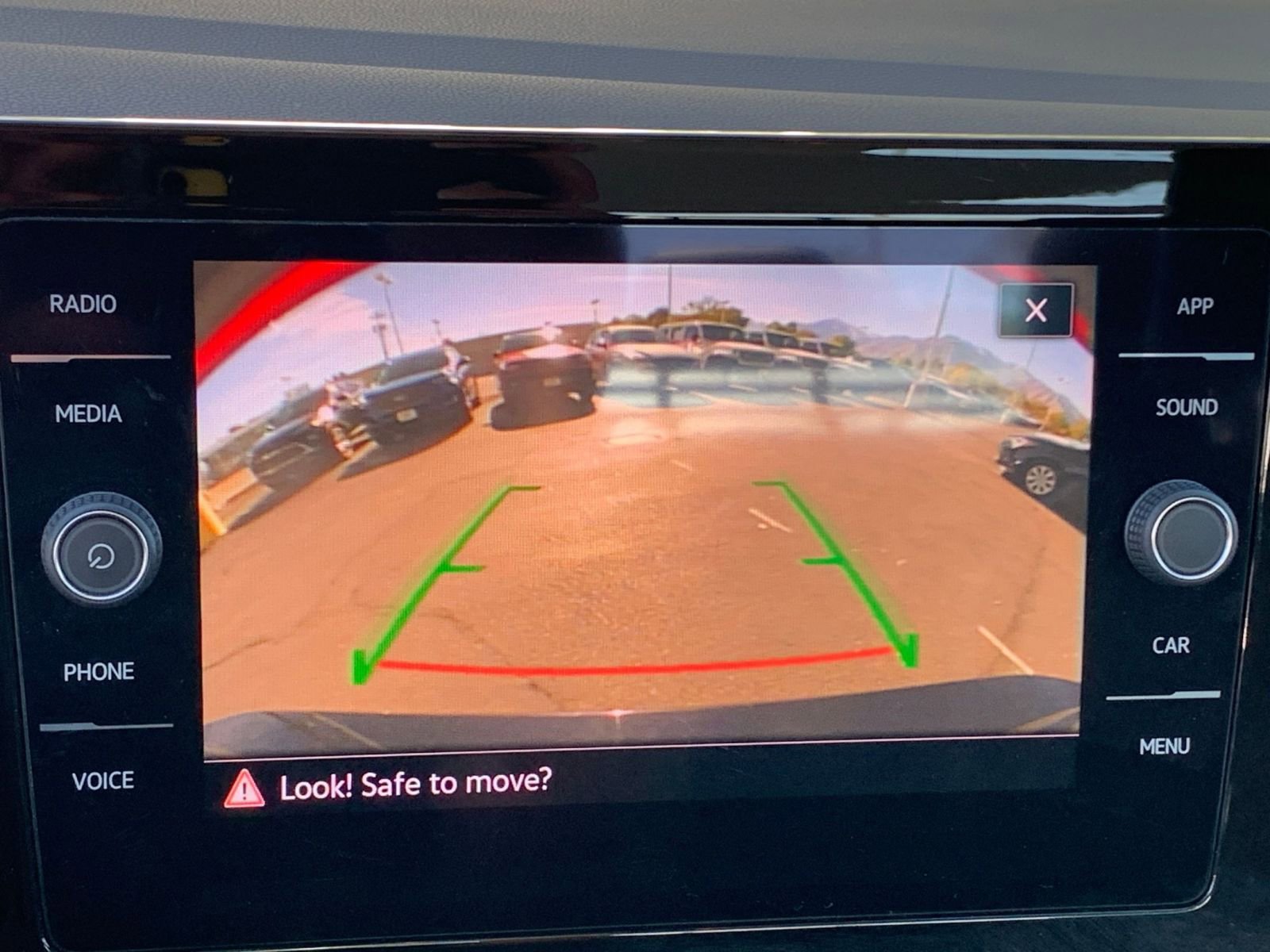 Used 2025 Volkswagen Jetta SE image 17