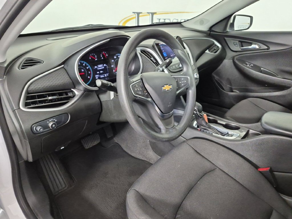 Used 2024 Chevrolet Malibu LS w/ Driver Confidence Package FWD image 17
