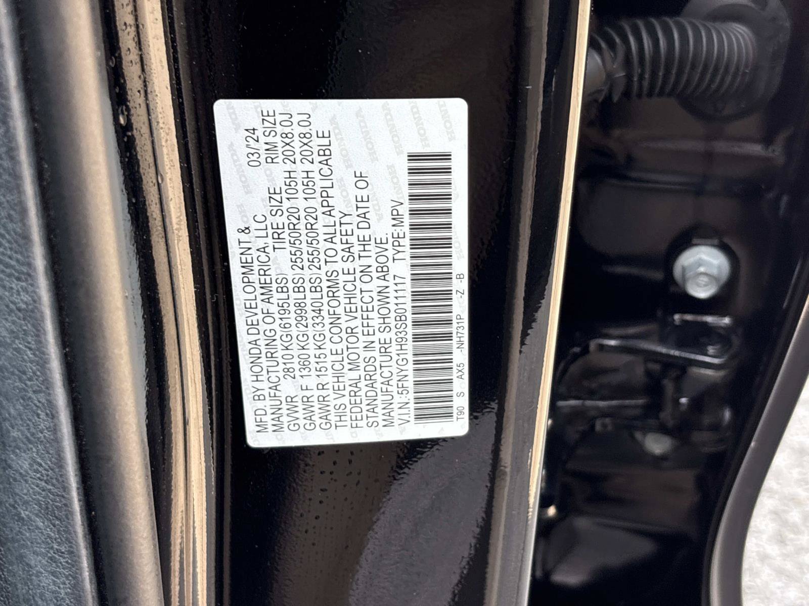 Used 2025 Honda Pilot Black Edition image 37
