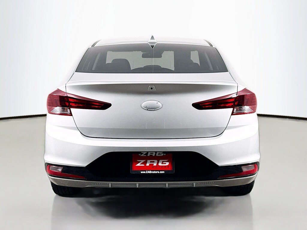 Used 2019 Hyundai Elantra SEL FWD image 4