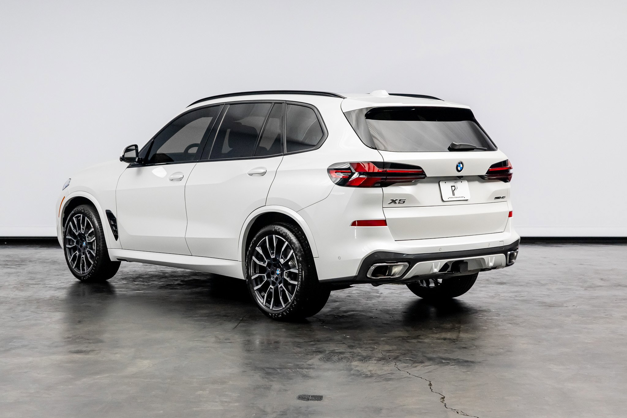Used 2024 BMW X5 sDrive40i w/ M Sport Package image 15