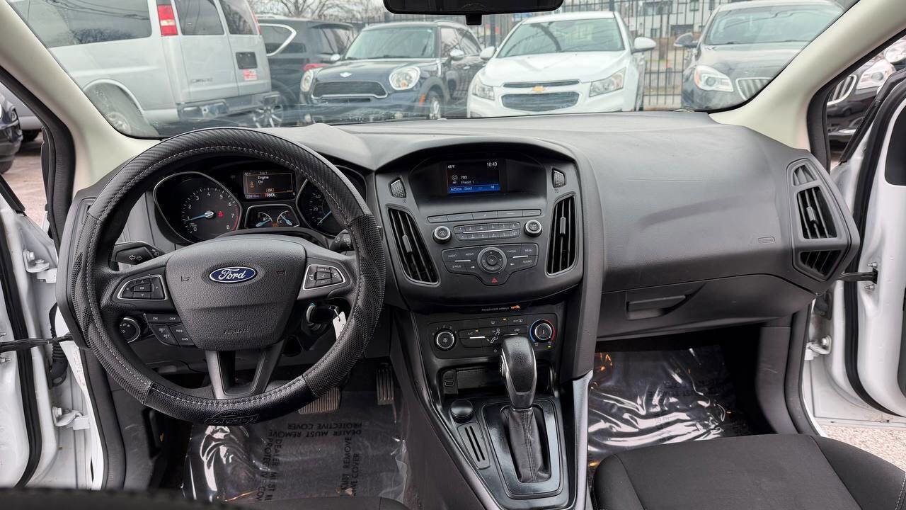 Used 2018 Ford Focus SE image 18