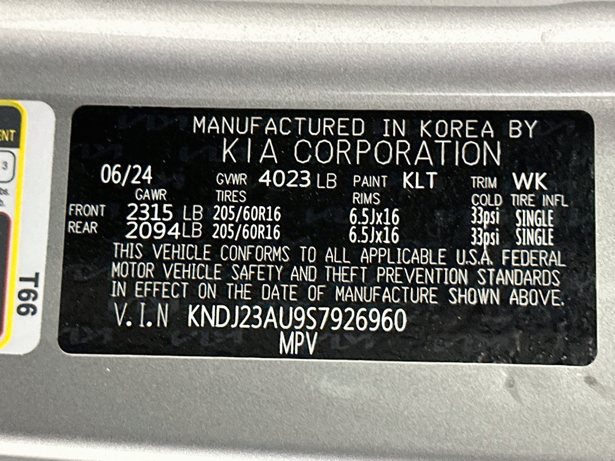 Used 2025 Kia Soul LX w/ LX Technology Package FWD image 12
