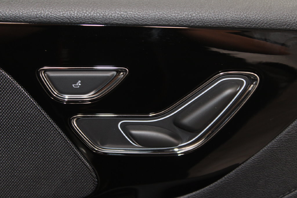 New 2026 Lincoln Aviator 2WD w/ Jet Appearance Package image 27