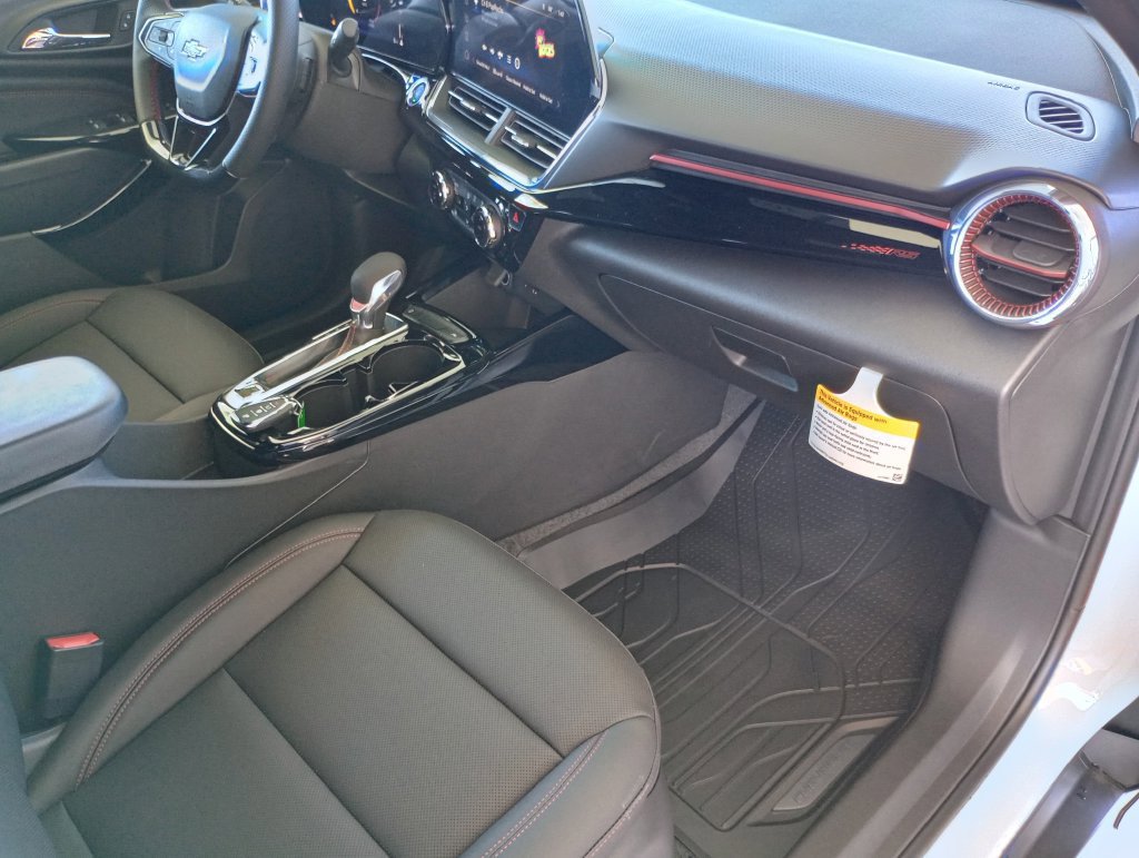 New 2026 Chevrolet Trax RS w/ Driver Confidence Package FWD image 22