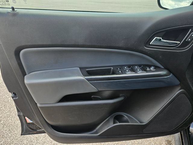 Used 2018 Chevrolet Colorado Z71 w/ Z71 Midnight Edition AWD/4WD image 10