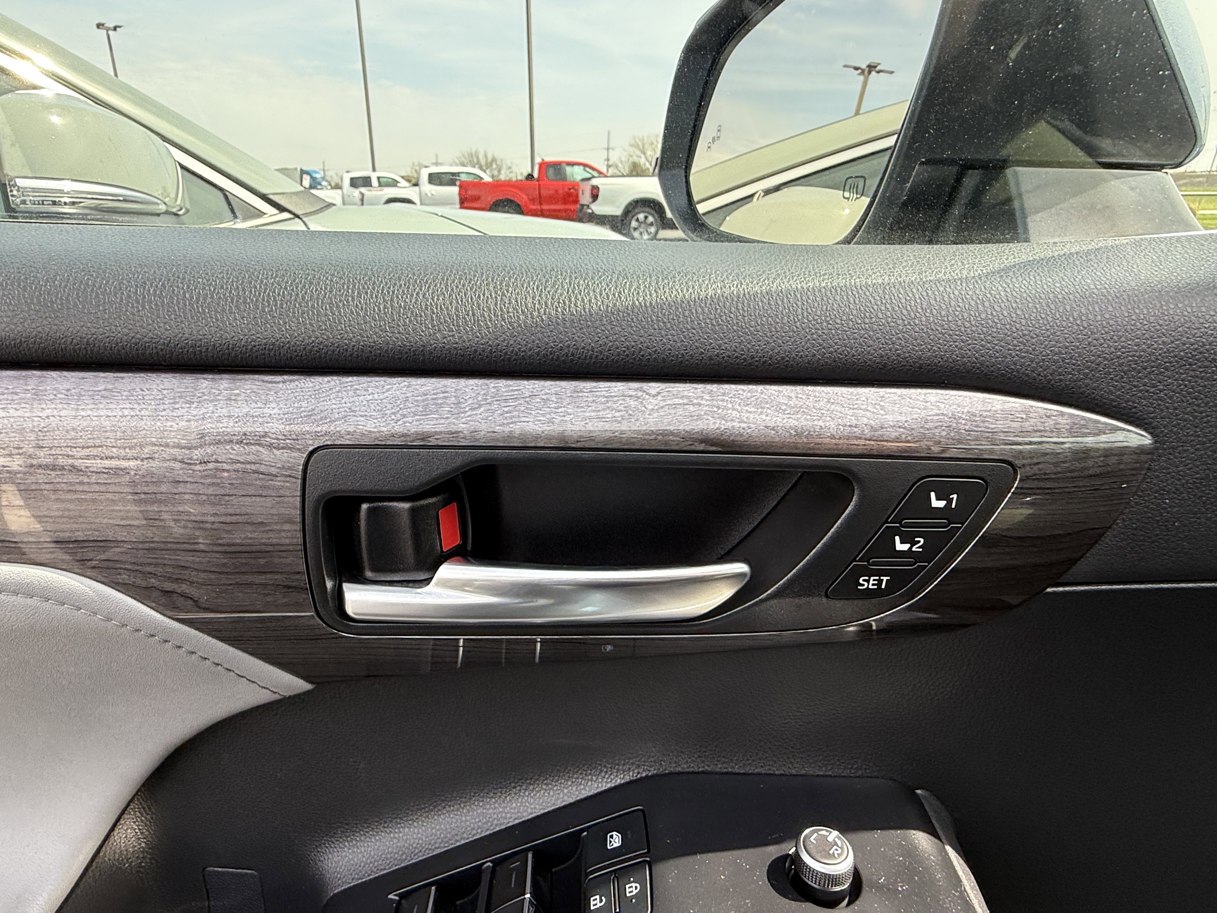 Certified 2021 Toyota Highlander Platinum image 13