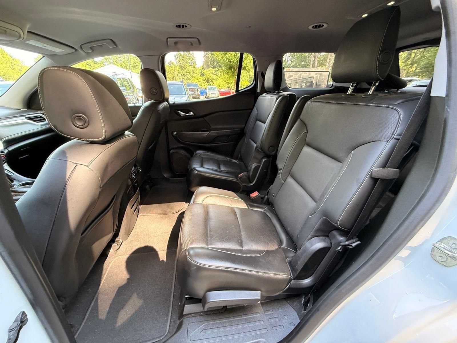 Used 2017 GMC Acadia SLT AWD/4WD image 32