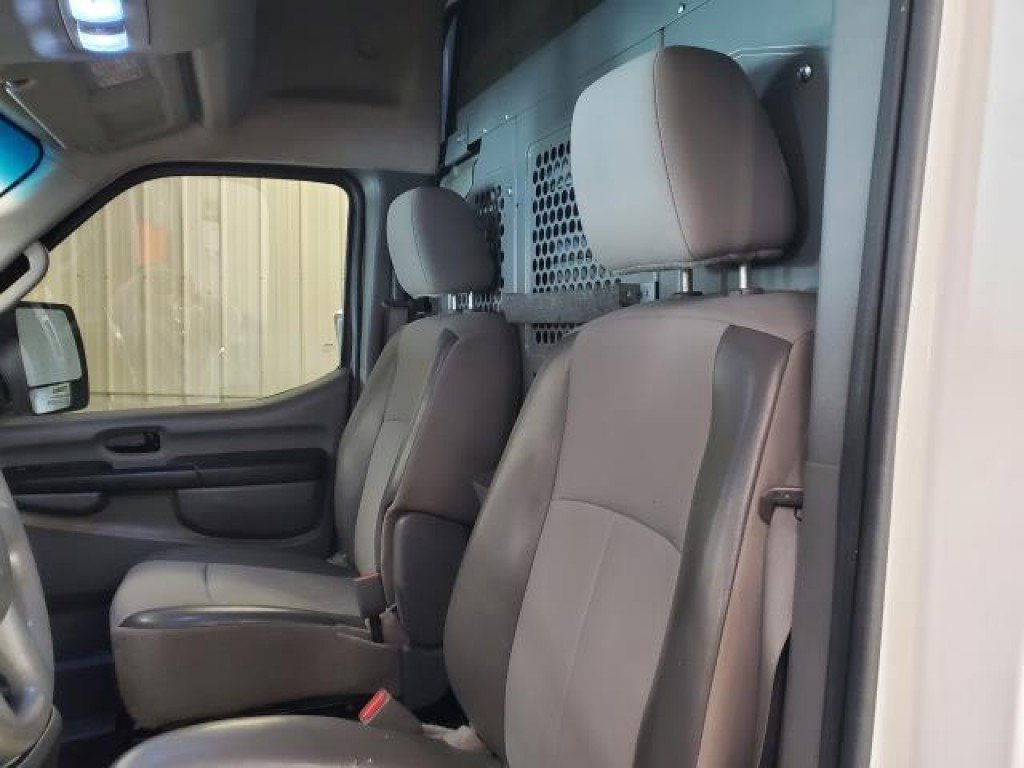 Used 2015 Nissan NV 2500 SV w/ Side & Curtain Airbag Package RWD image 13