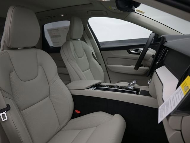 New 2026 Volvo XC60 B5 Ultra w/ Protection Package Premier image 36