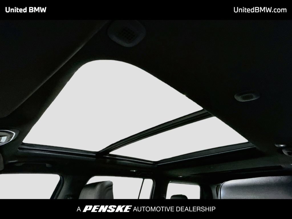 Used 2023 Jeep Wagoneer 4WD w/ Premium Group I image 12