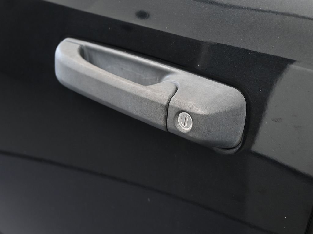 Used 2018 RAM 1500 Express image 29