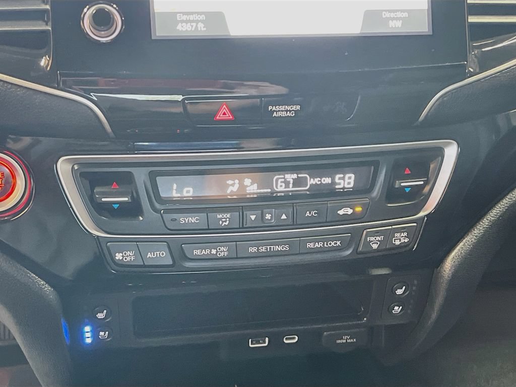Used 2025 Honda Passport Black Edition image 16